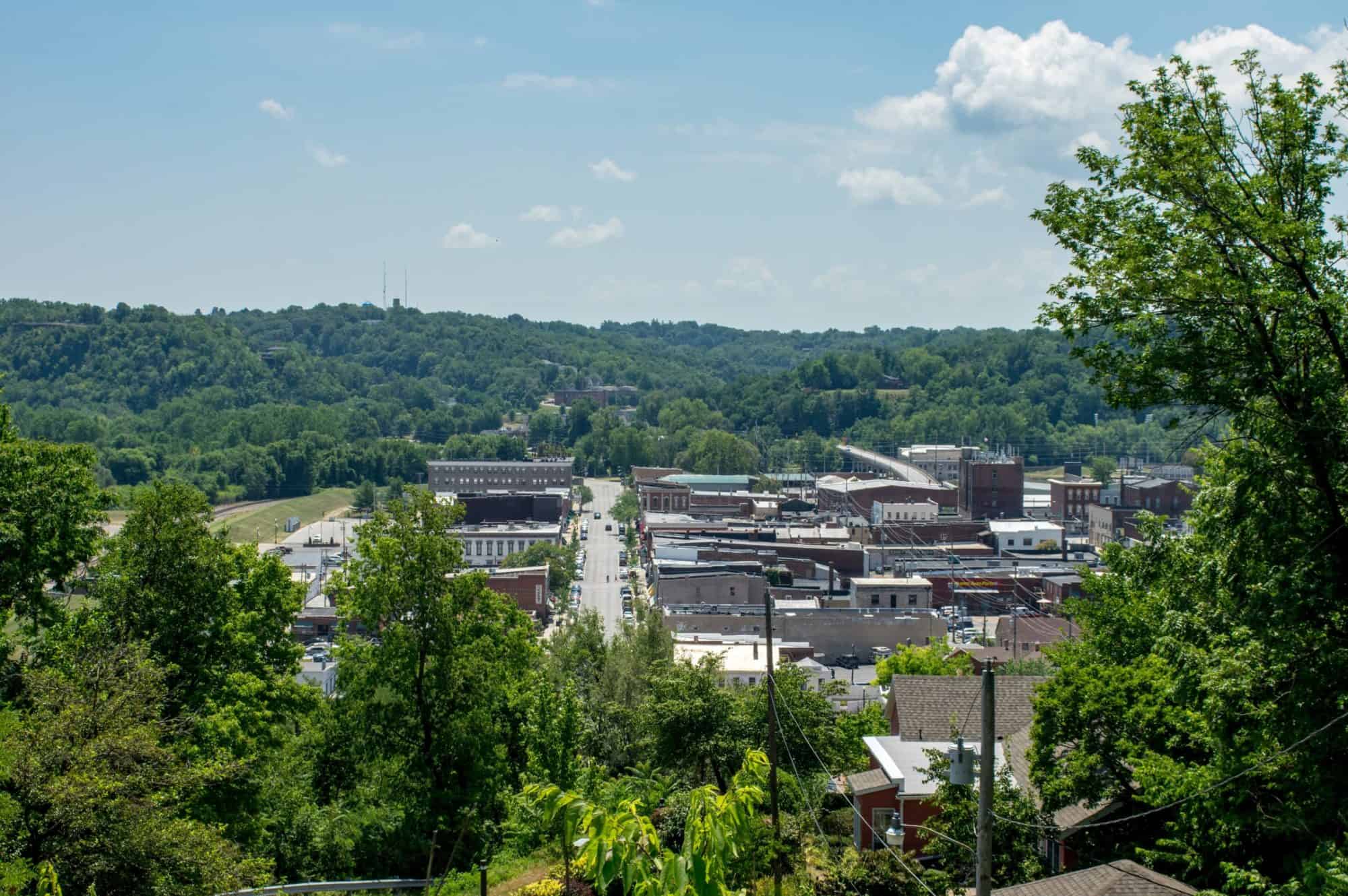 Hannibal, Missouri - Bluebird Network